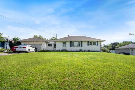 1187 Meadowbrook Boulevard Brunswick OH 44212