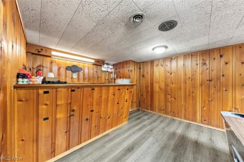 1187 Meadowbrook Boulevard Brunswick OH 44212