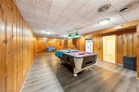 1187 Meadowbrook Boulevard Brunswick OH 44212