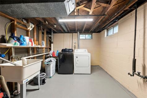 1187 Meadowbrook Boulevard Brunswick OH 44212