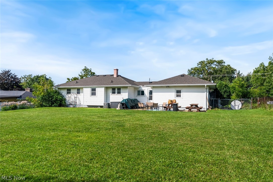 1187 Meadowbrook Boulevard Brunswick OH 44212
