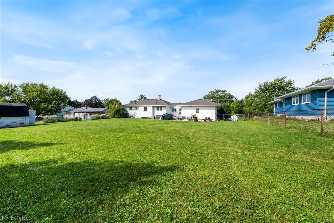1187 Meadowbrook Boulevard Brunswick OH 44212