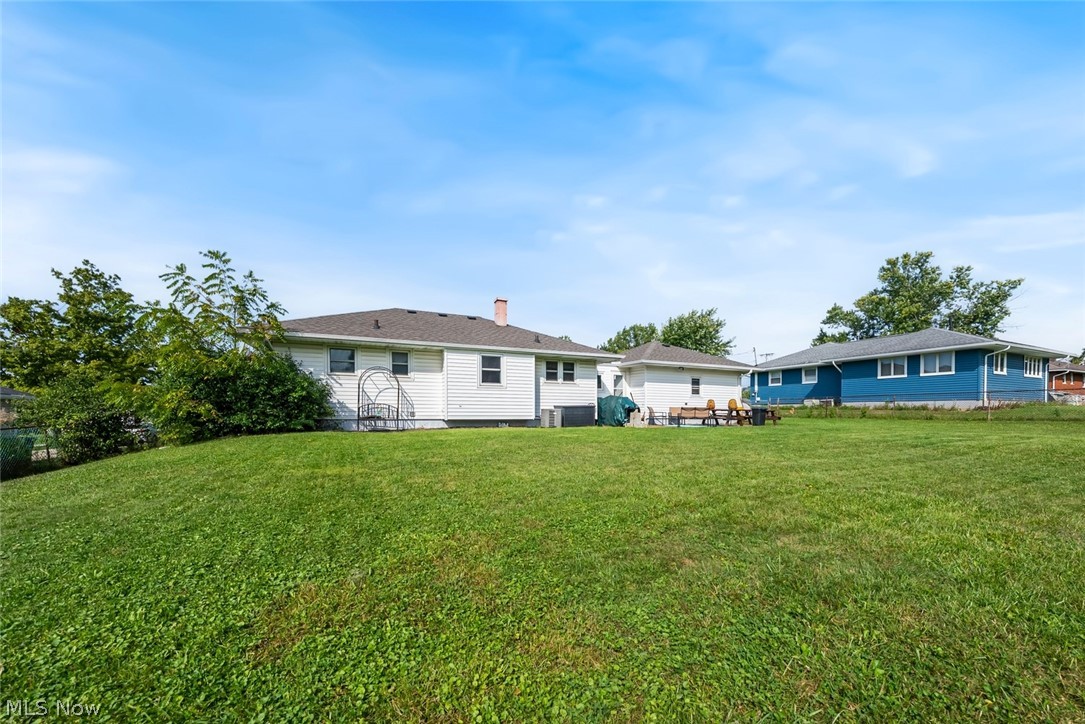 1187 Meadowbrook Boulevard Brunswick OH 44212