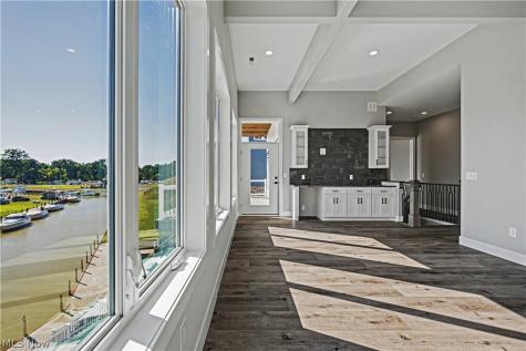 2048 Forest Drive Eastlake OH 44095