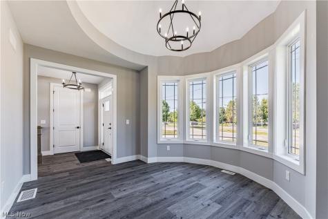 2048 Forest Drive Eastlake OH 44095