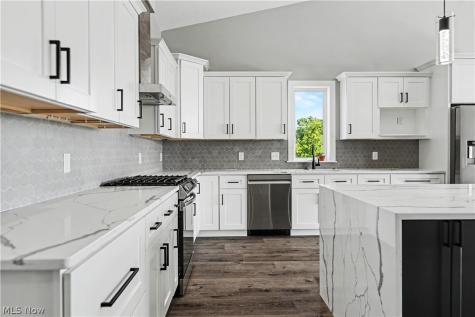2048 Forest Drive Eastlake OH 44095