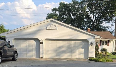 4534 Lahm Drive New Franklin OH 44319