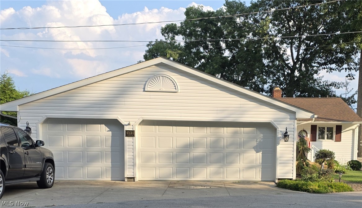 4534 Lahm Drive New Franklin OH 44319