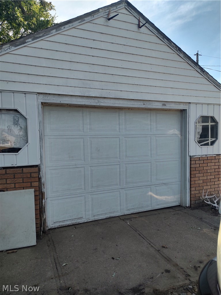 828 E State Street Newcomerstown OH 43832