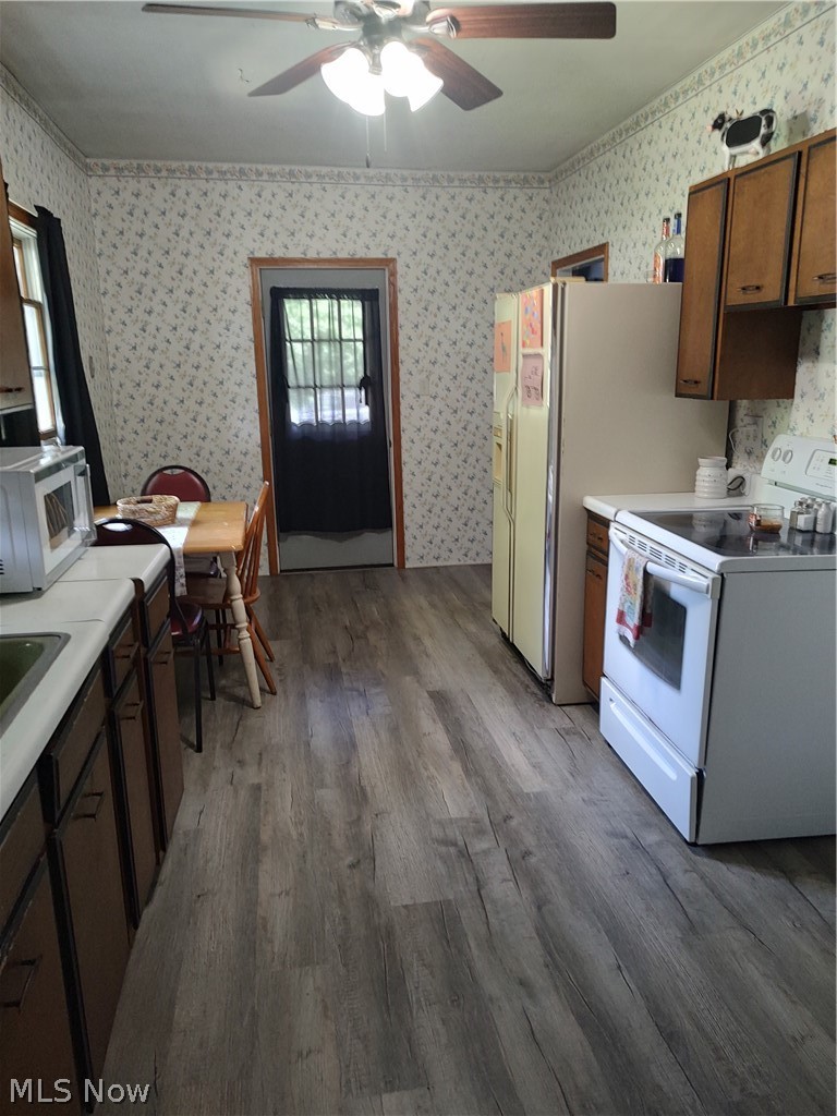 828 E State Street Newcomerstown OH 43832