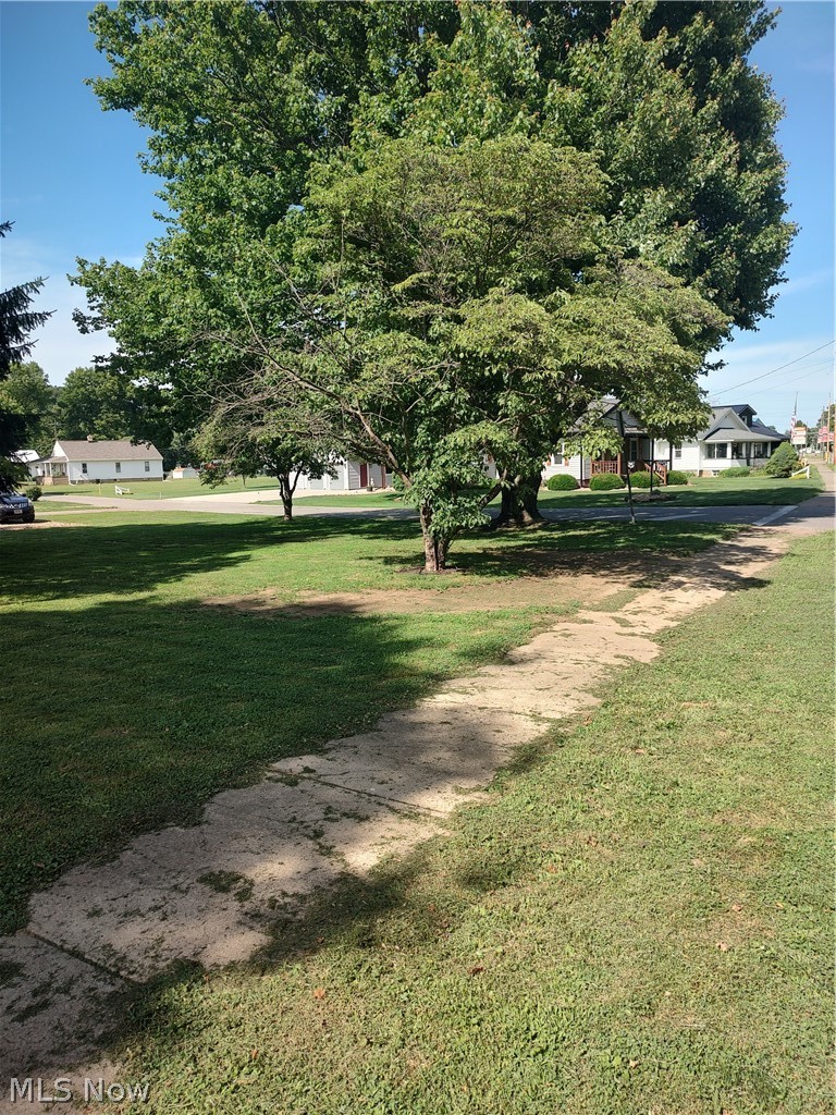 828 E State Street Newcomerstown OH 43832
