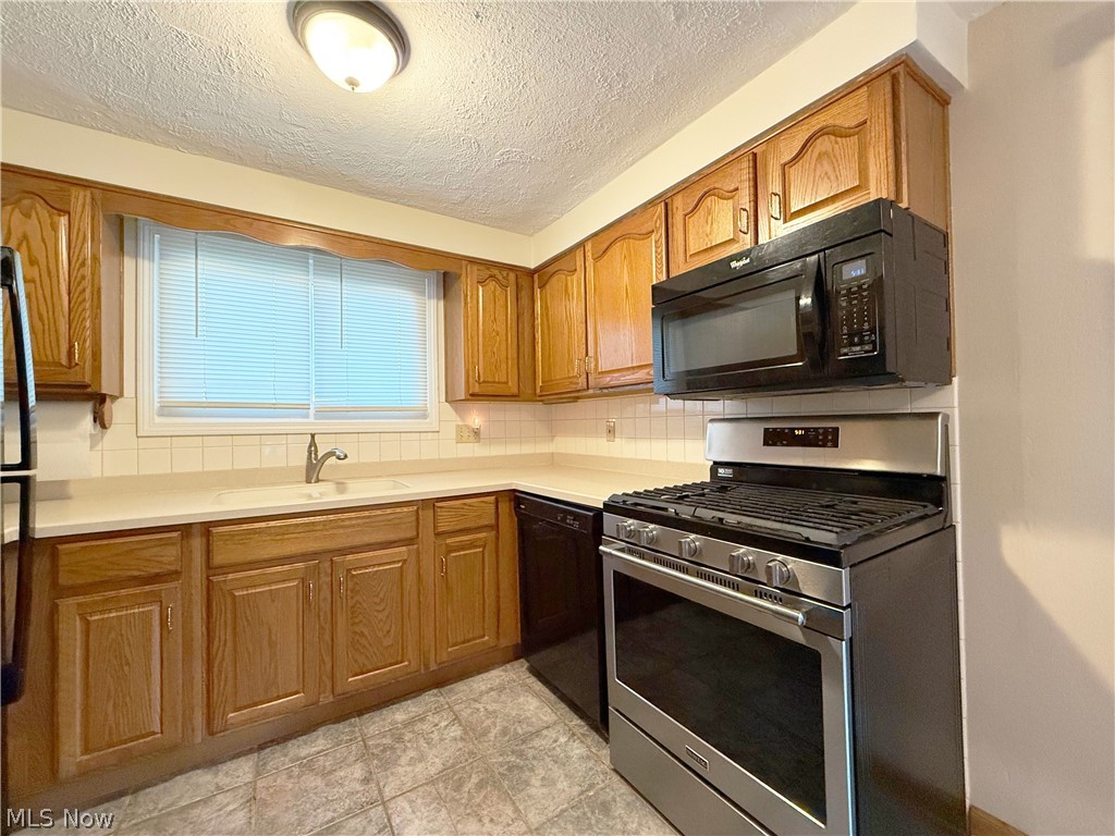 4221 Marshall Avenue Lorain OH 44053