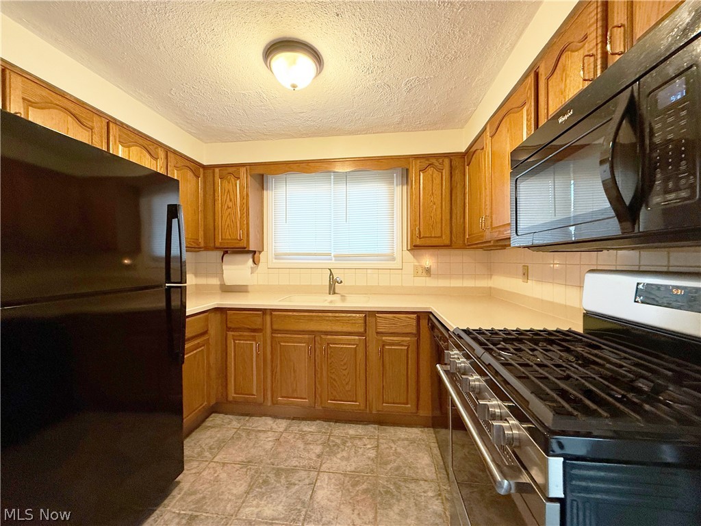 4221 Marshall Avenue Lorain OH 44053