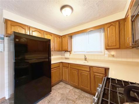 4221 Marshall Avenue Lorain OH 44053