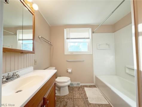 4221 Marshall Avenue Lorain OH 44053