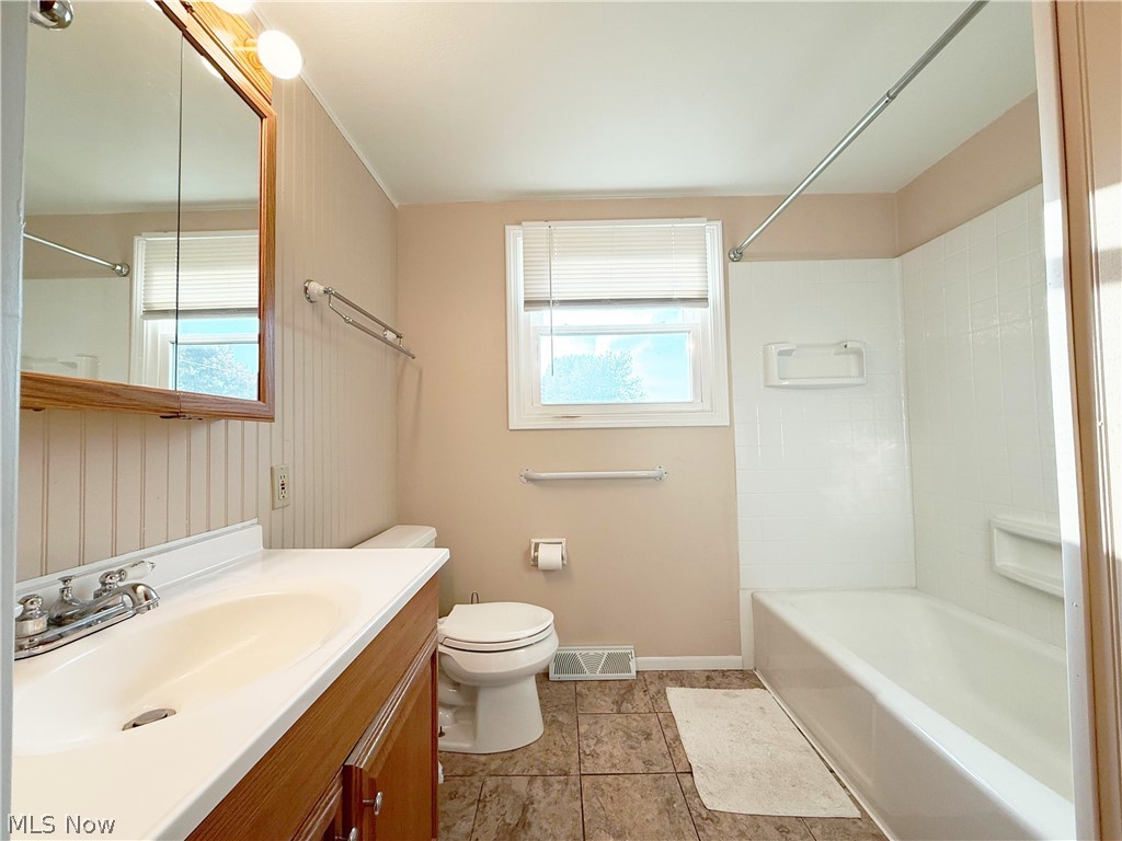 4221 Marshall Avenue Lorain OH 44053