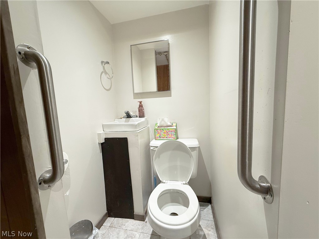 4221 Marshall Avenue Lorain OH 44053