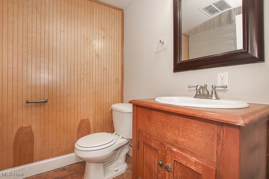 3195 Whitethorn Road Cleveland Heights OH 44118