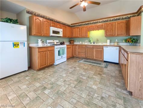 3566 Leonard Avenue SW Canton OH 44706