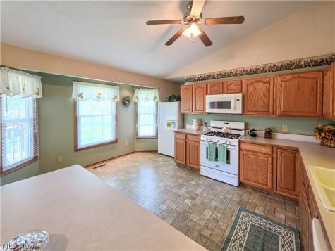 3566 Leonard Avenue SW Canton OH 44706