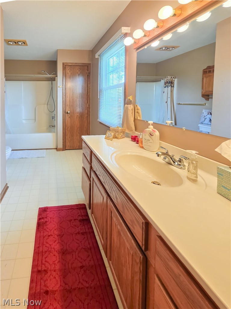 3566 Leonard Avenue SW Canton OH 44706