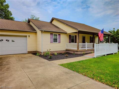 3566 Leonard Avenue SW Canton OH 44706
