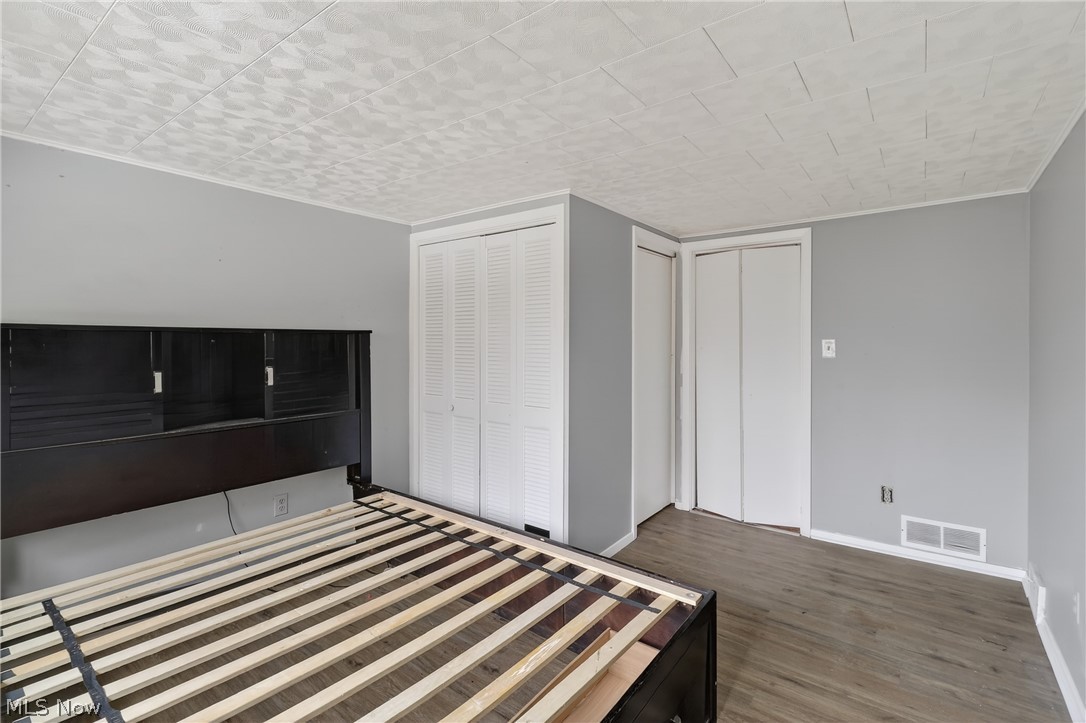 5571 Oakwood Avenue Maple Heights OH 44137