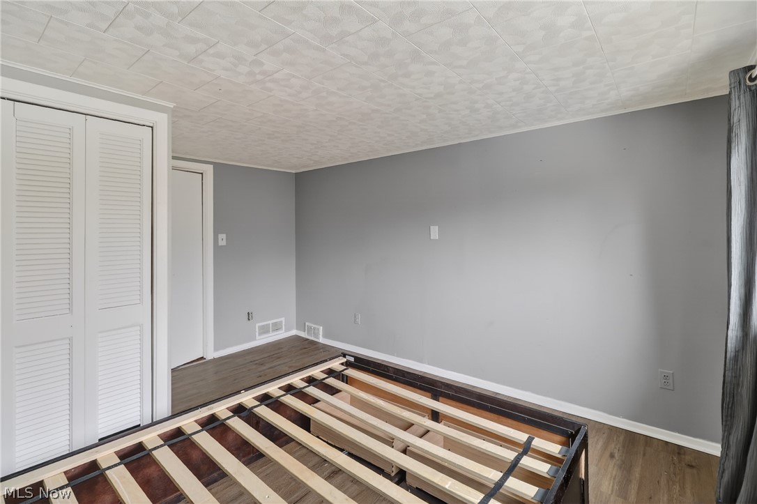 5571 Oakwood Avenue Maple Heights OH 44137