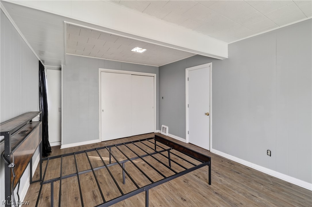 5571 Oakwood Avenue Maple Heights OH 44137