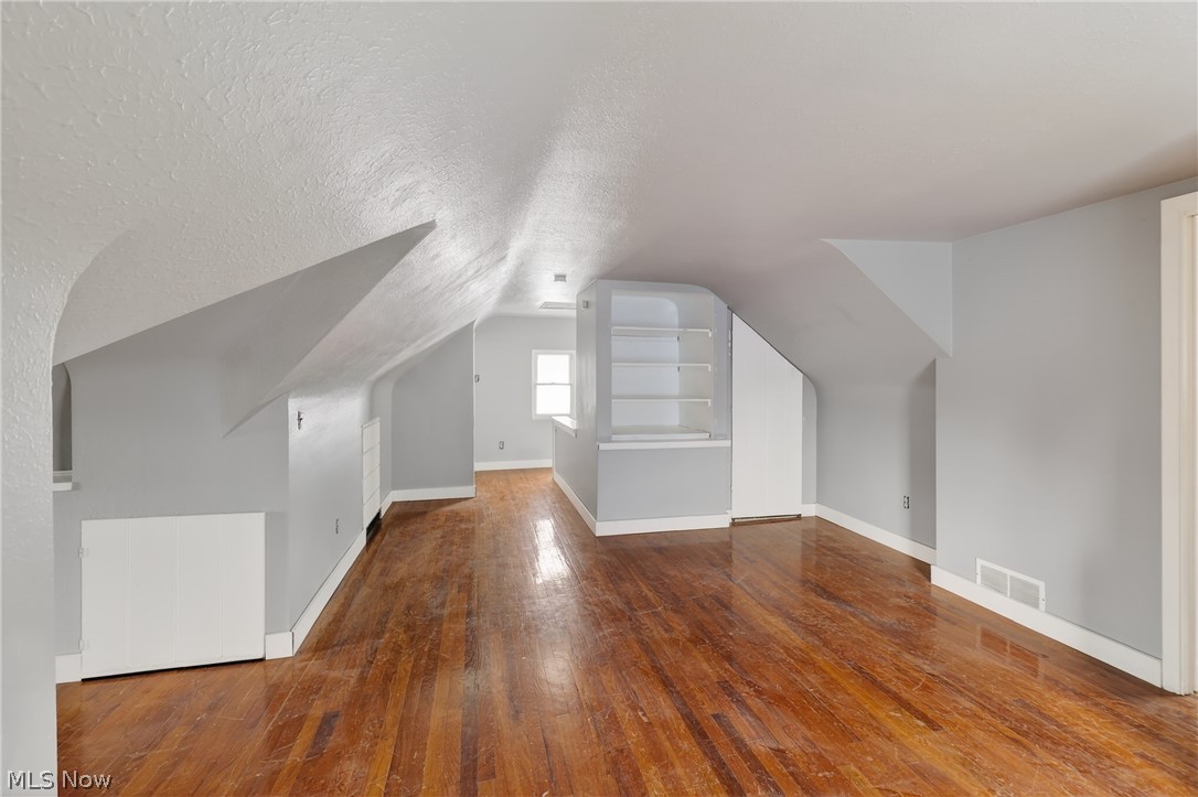 5571 Oakwood Avenue Maple Heights OH 44137