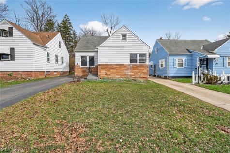 5571 Oakwood Avenue Maple Heights OH 44137
