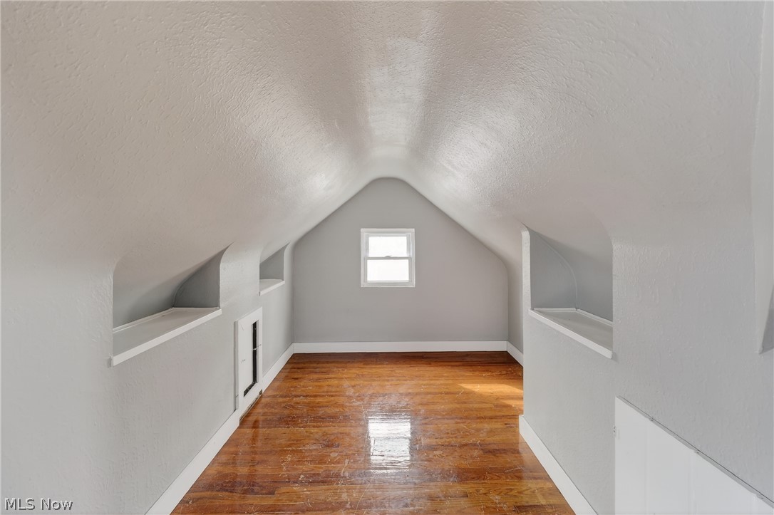 5571 Oakwood Avenue Maple Heights OH 44137