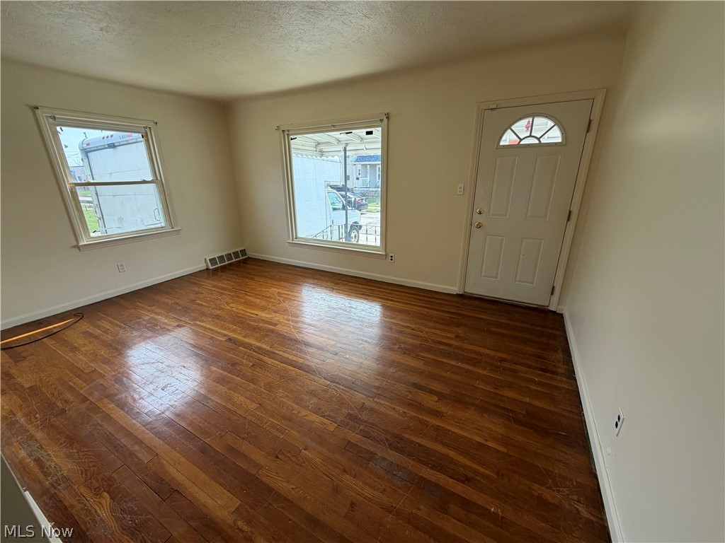 12510 Grimsby Avenue Cleveland OH 44135