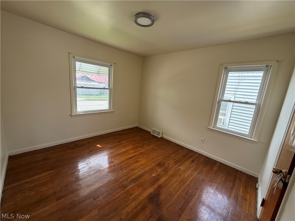 12510 Grimsby Avenue Cleveland OH 44135