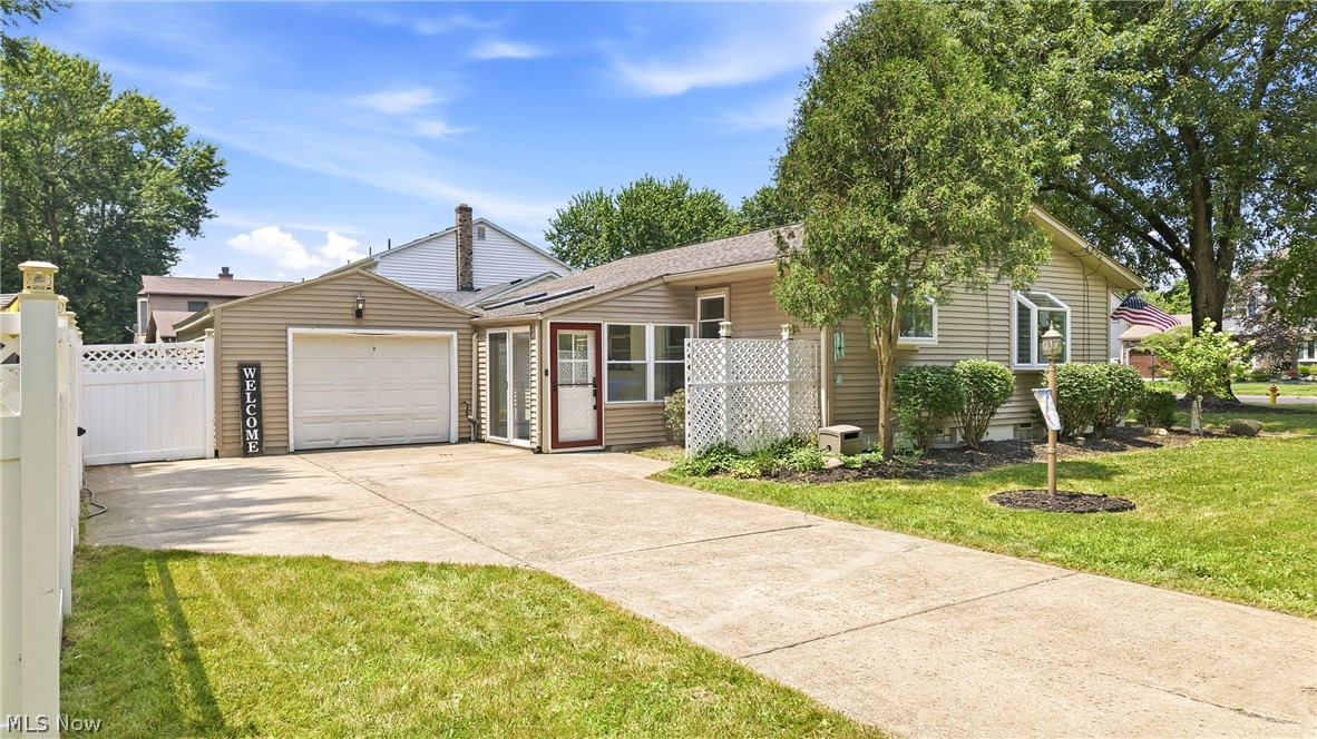 1799 Lemont Drive Poland OH 44514