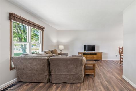 9893 Plum Brook Lane Strongsville OH 44149