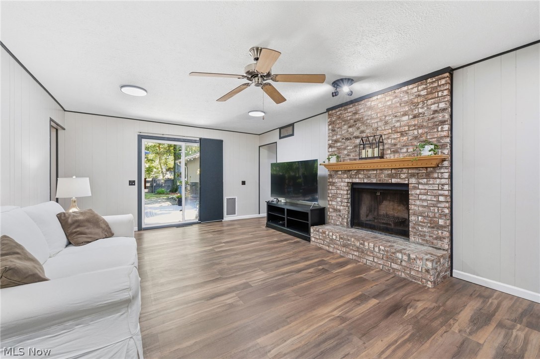 9893 Plum Brook Lane Strongsville OH 44149