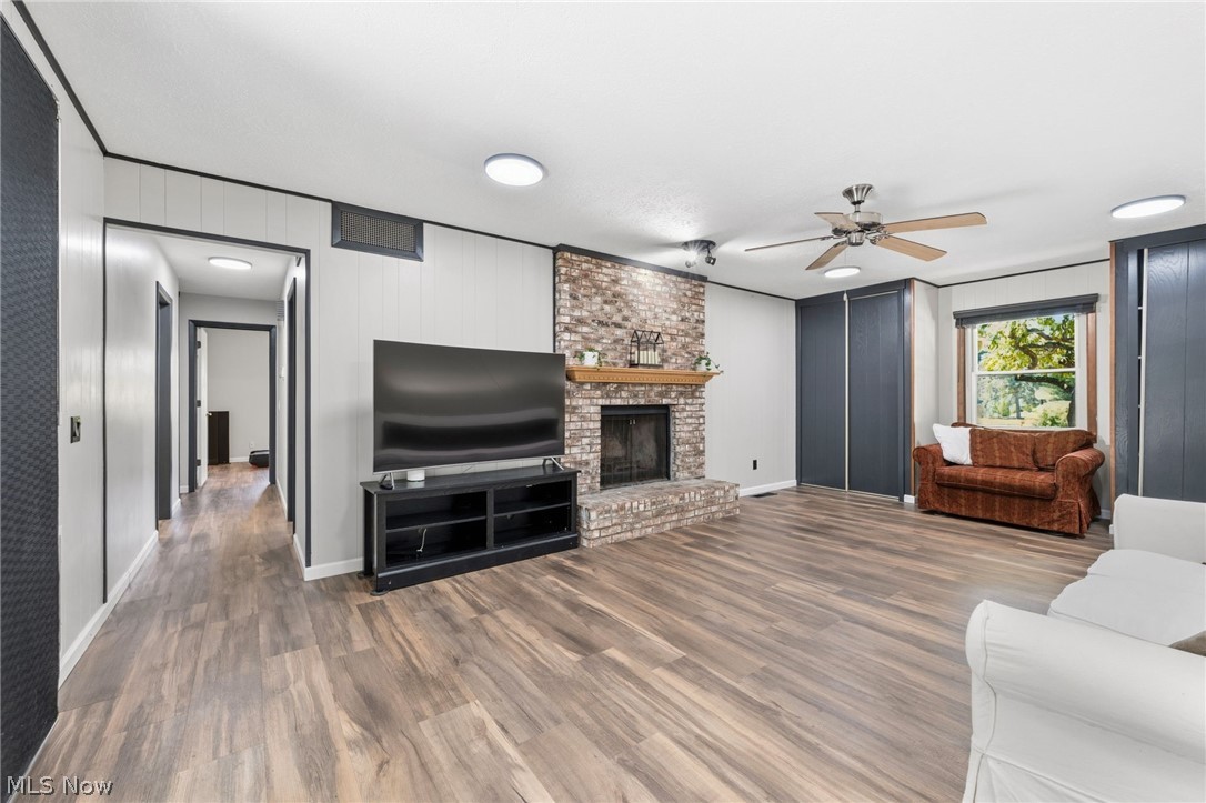 9893 Plum Brook Lane Strongsville OH 44149