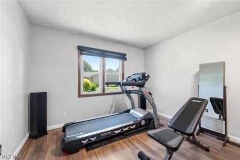 9893 Plum Brook Lane Strongsville OH 44149