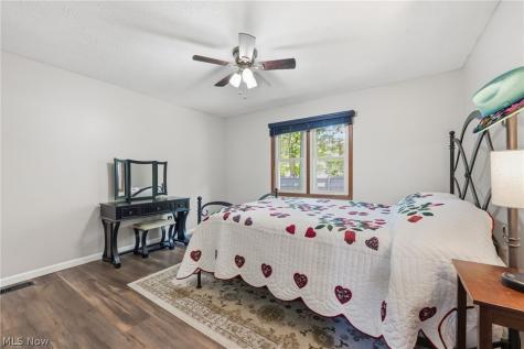 9893 Plum Brook Lane Strongsville OH 44149