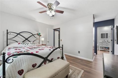 9893 Plum Brook Lane Strongsville OH 44149