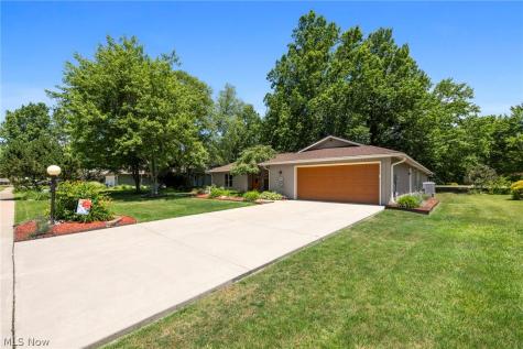 9893 Plum Brook Lane Strongsville OH 44149