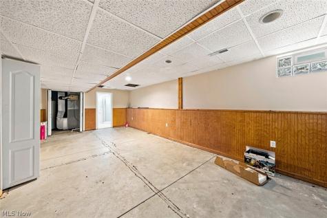 8000 N Oak Tree Drive Lorain OH 44053