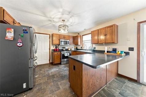 8000 N Oak Tree Drive Lorain OH 44053