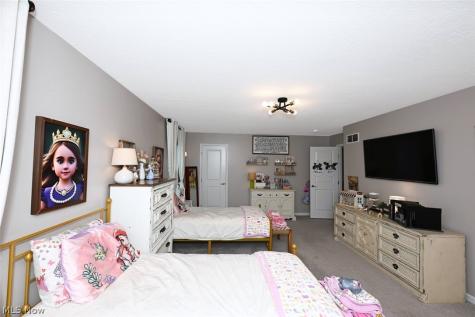 3021 Stonehurst Road Uniontown OH 44685