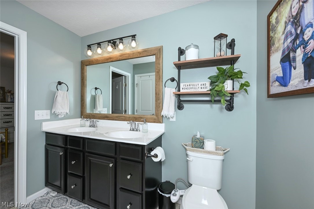 3021 Stonehurst Road Uniontown OH 44685