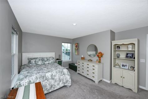 3021 Stonehurst Road Uniontown OH 44685