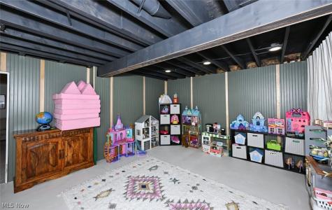 3021 Stonehurst Road Uniontown OH 44685
