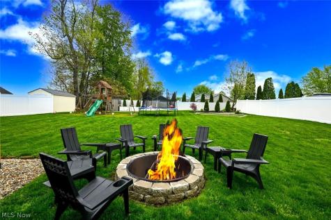 3021 Stonehurst Road Uniontown OH 44685