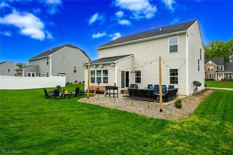 3021 Stonehurst Road Uniontown OH 44685